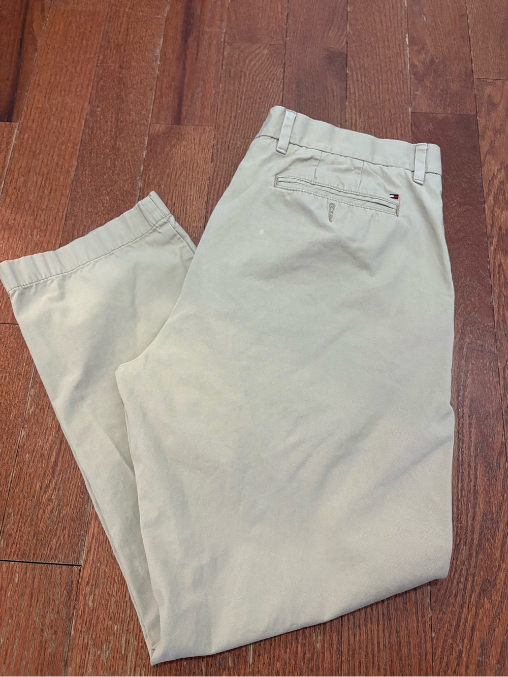 Tommy Hilfiger Men's Light Khaki Chino Pants